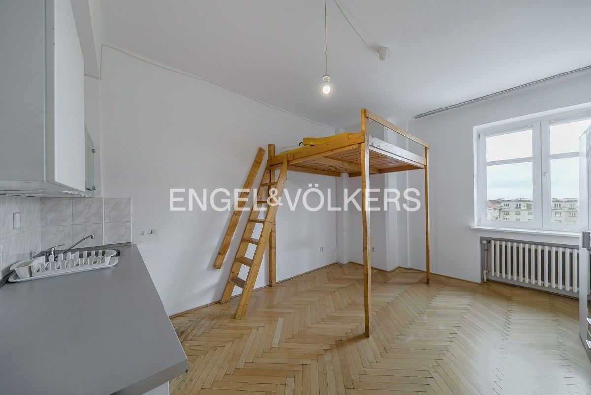 1+kk, 5. května, Praha, 25 m²