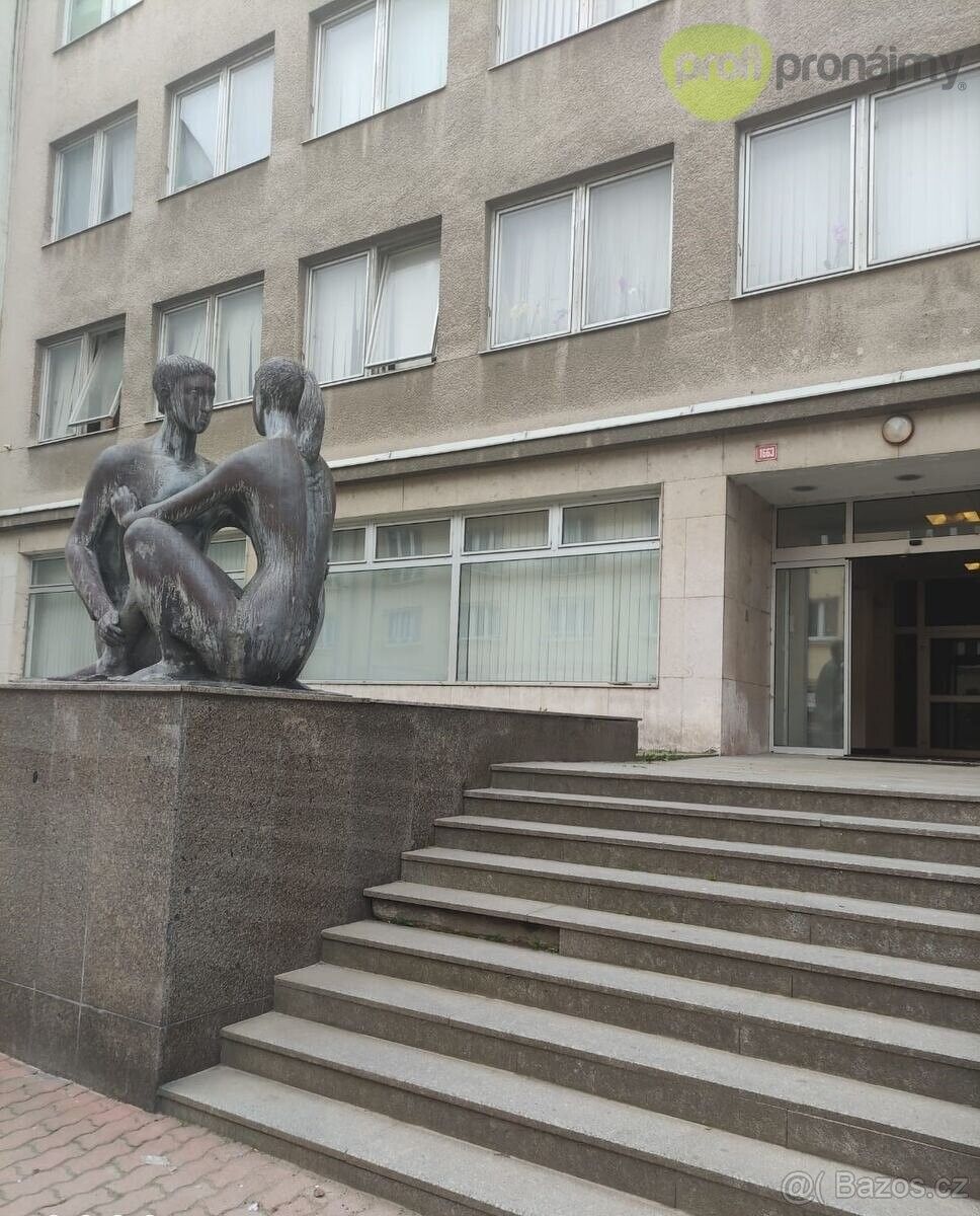 Kanceláře, Pelhřimov, 393 01