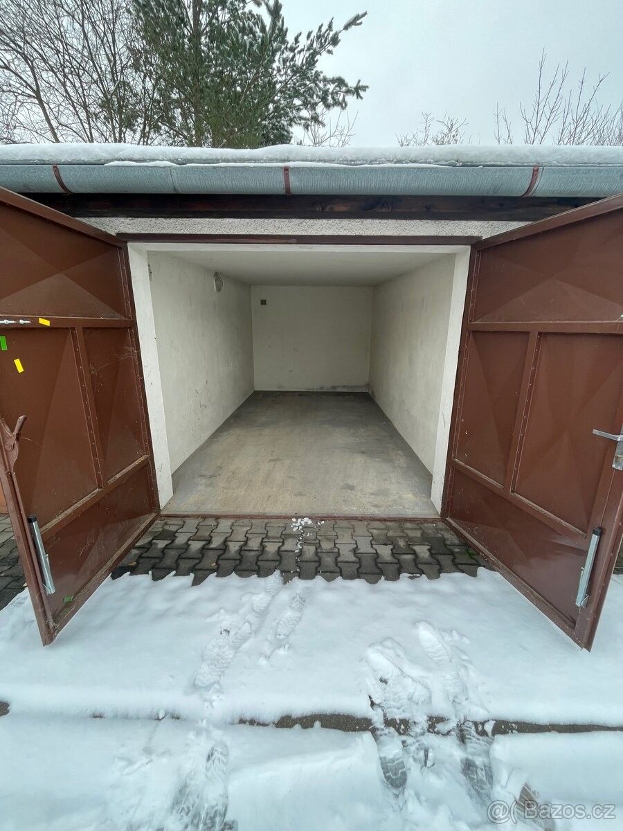 Garáže, Jihlava, 586 01