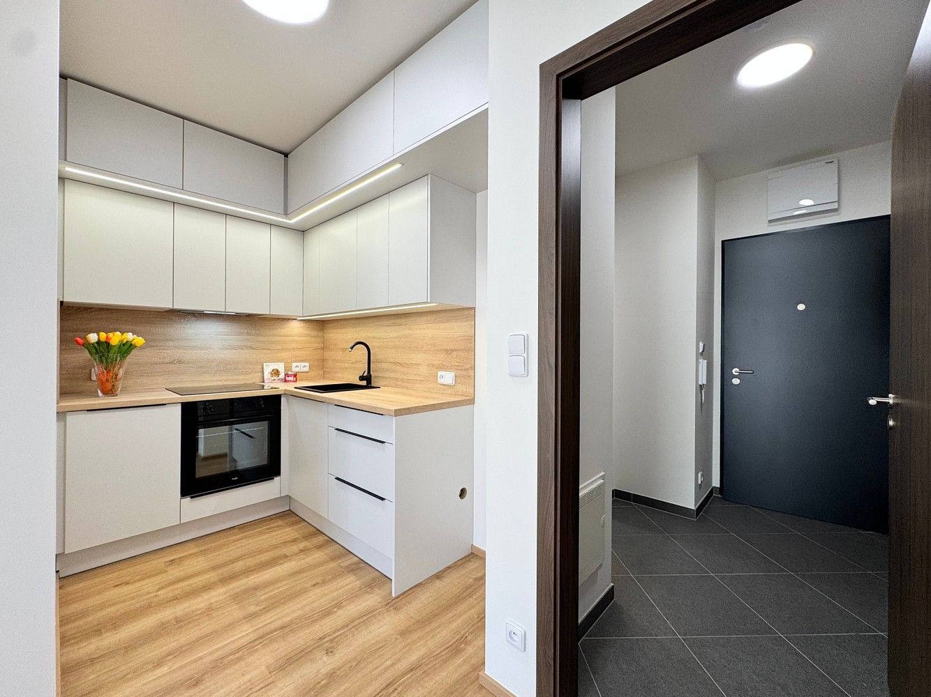 Pronájem byt 1+kk - Nádražní, Kralupy nad Vltavou, okres Mělník, 38 m² - 5