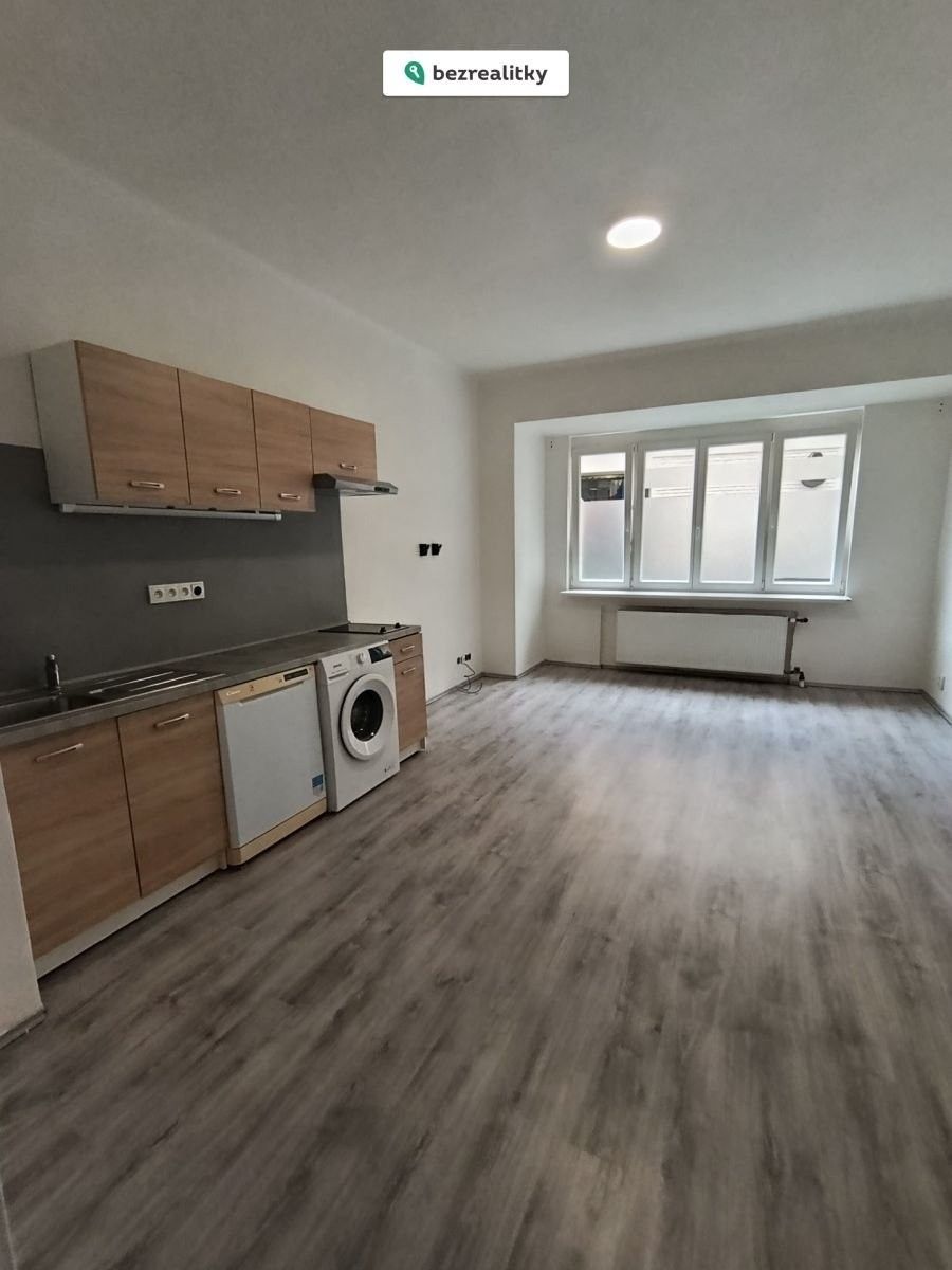 1+kk, Slezská 2332, Praha Vinohrady, 30 m² - 2