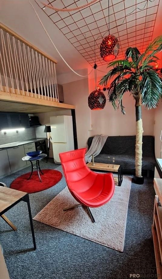 Pronájem byt - Praha, 180 00