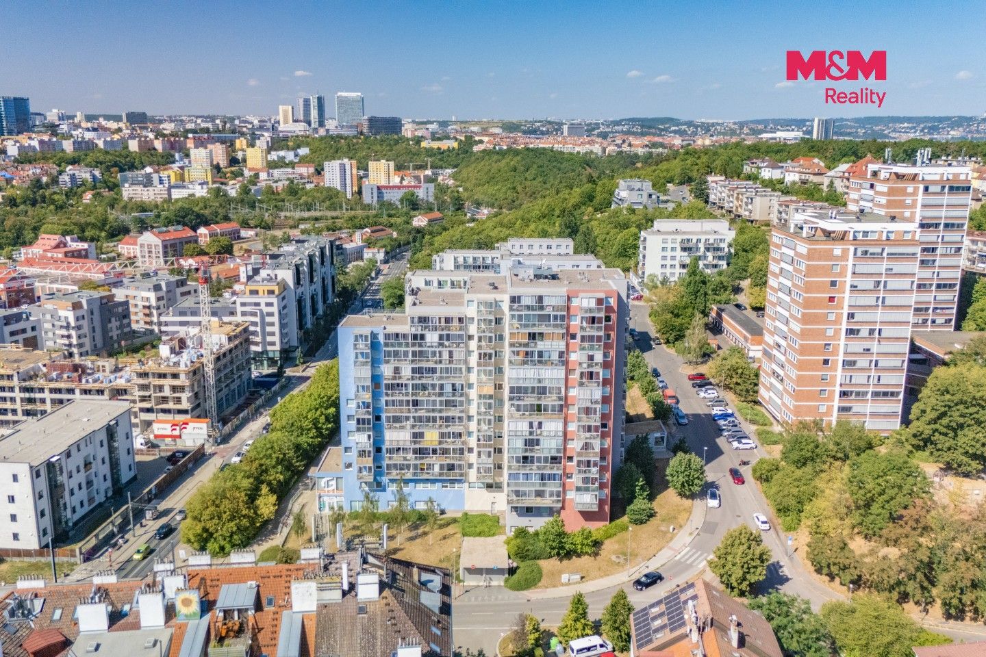 Byt 2+kk · 54 m² · V dolině, Praha - 4