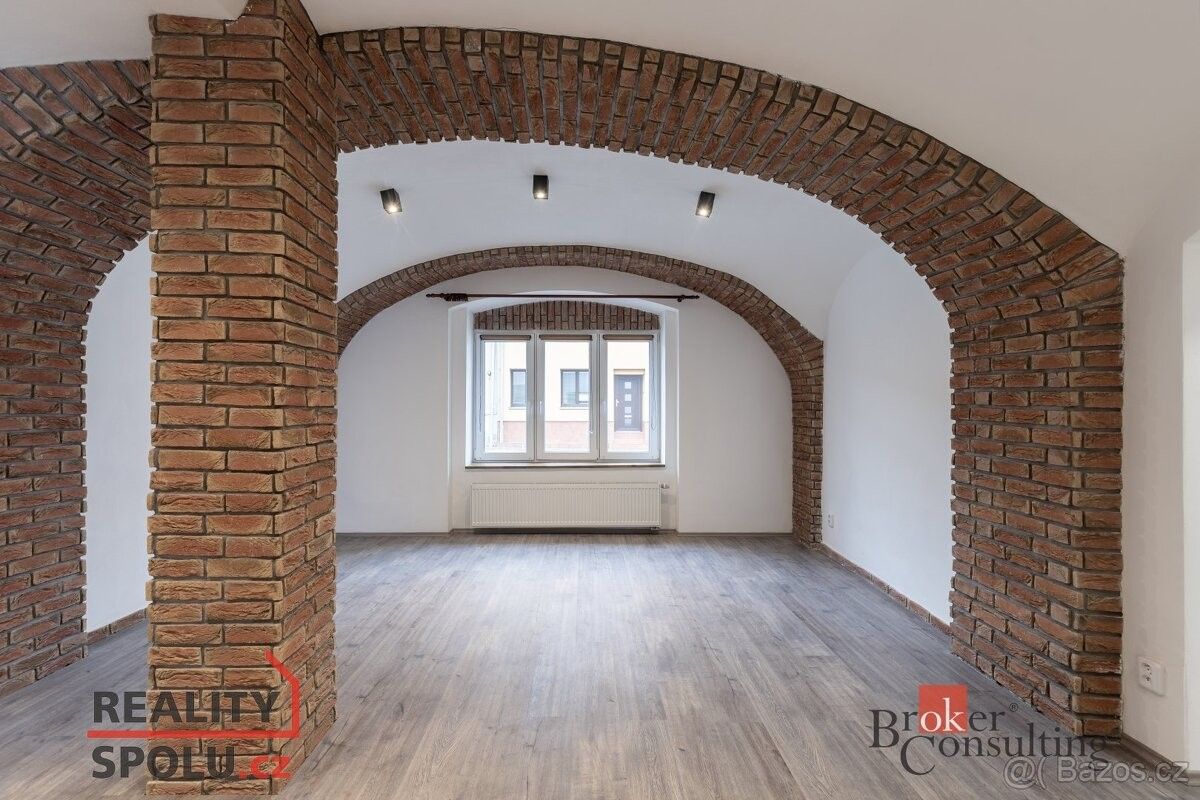 Pronájem byt - Šlapanice u Brna, 664 51