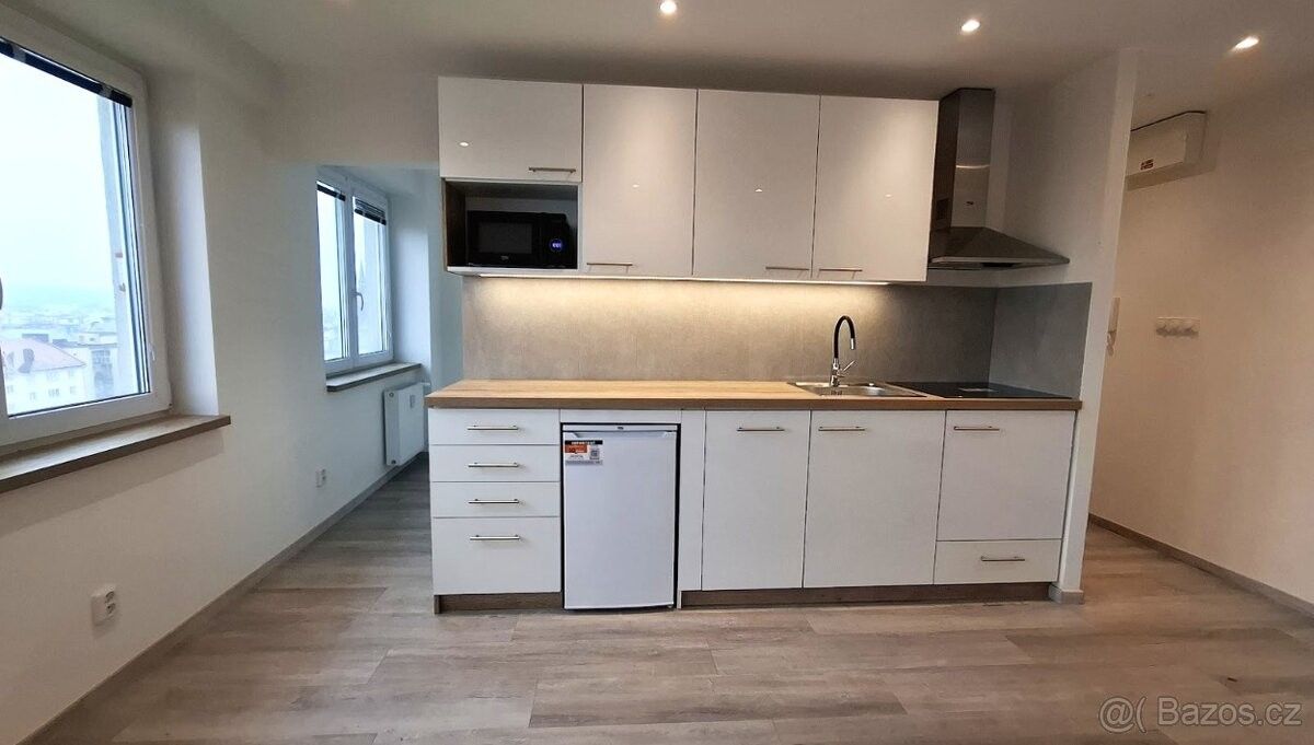 Pronájem byt - Ostrava, 702 00