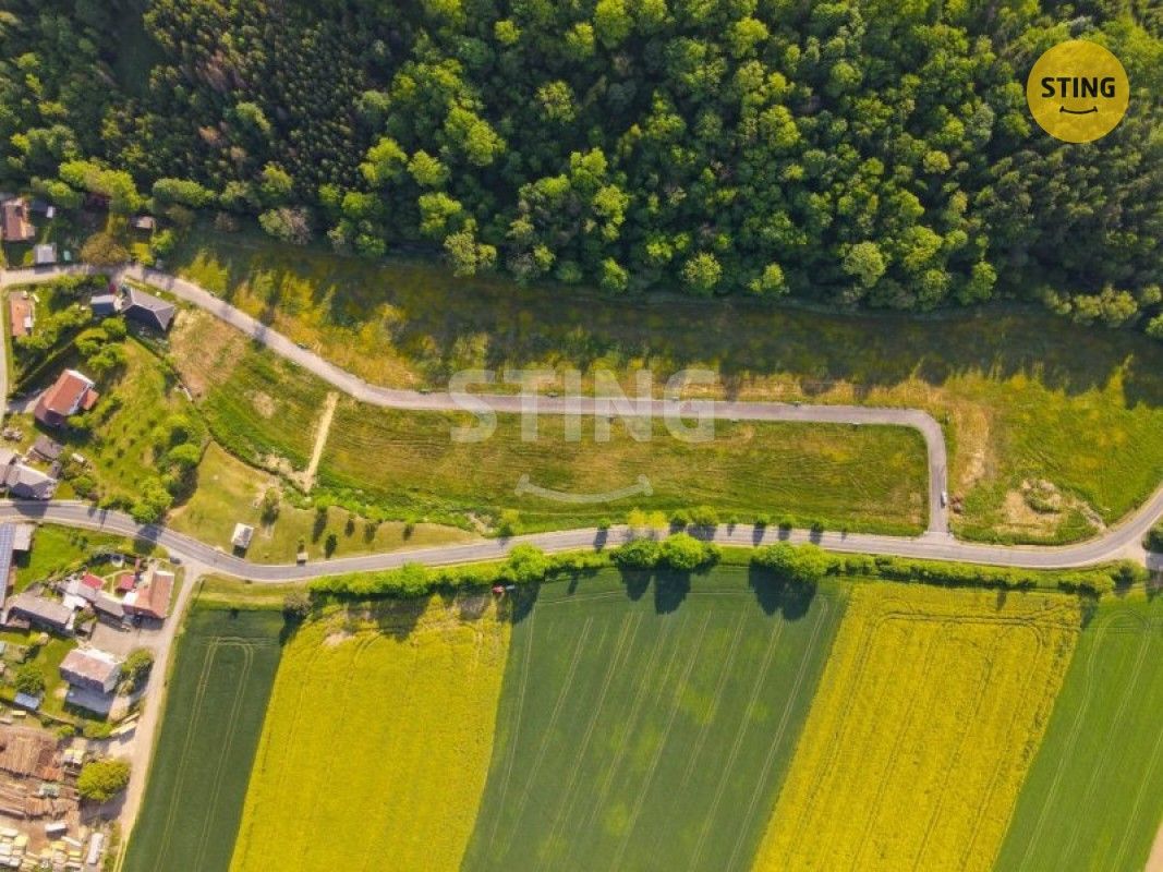 Pozemek pro bydlení · 911 m² · Police - 3