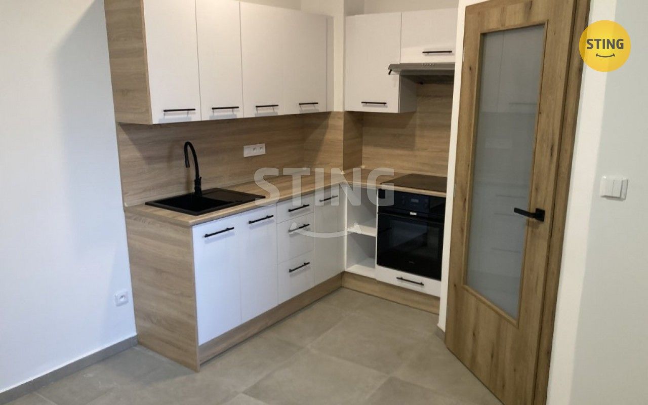 1+1, Hviezdoslavova, Opava, 40 m²