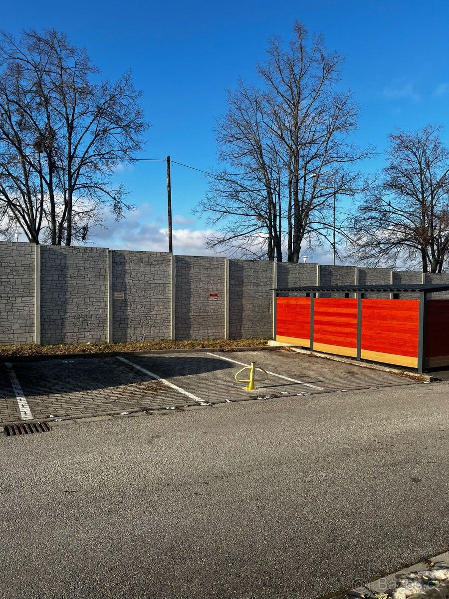 Pronájem garáž - Boršov nad Vltavou, 373 82