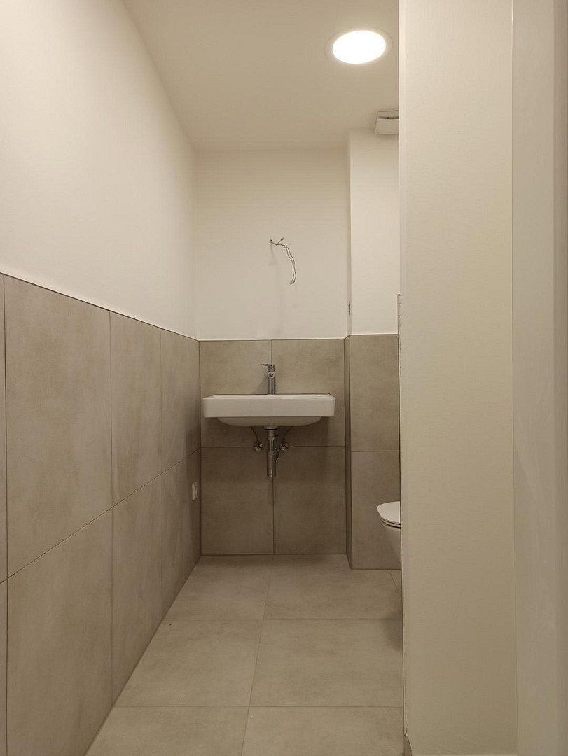 Kanceláře, Am Wehrhahn 41 Düsseldorf Stadtmitte Nordrhein-Westfalen 40211, 90 m² - 2