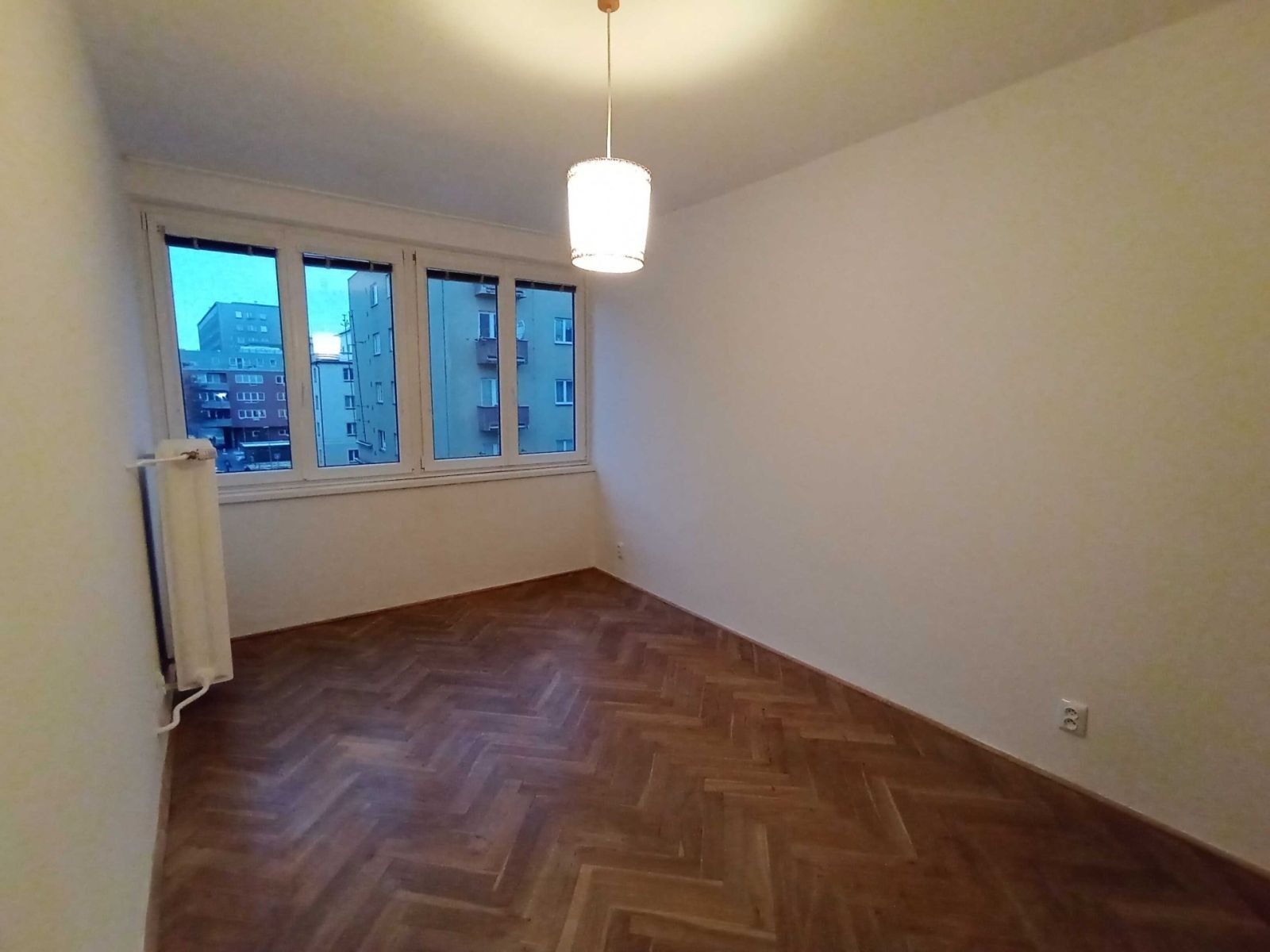2+1, Na Hrádku, Pardubice - Pardubice, Pardubický kraj, 56 m²