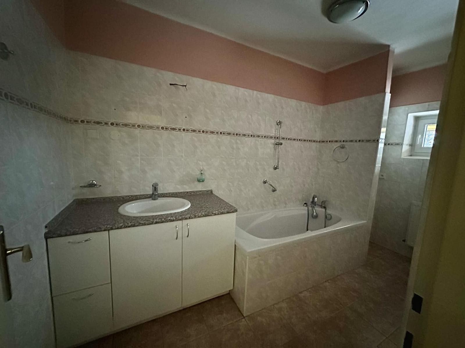 Pronájem byt 2+1 - 17. listopadu, Červený Kostelec, 60 m²