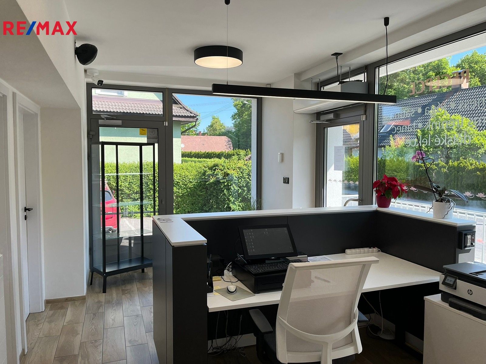 Pronájem obchodní prostory - Hlavní, Zubří, 206 m²