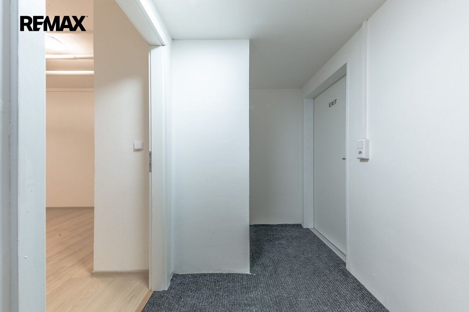 Byt 2+kk · 45 m² · Děčínská, Praha 8 - Střížkov - 4