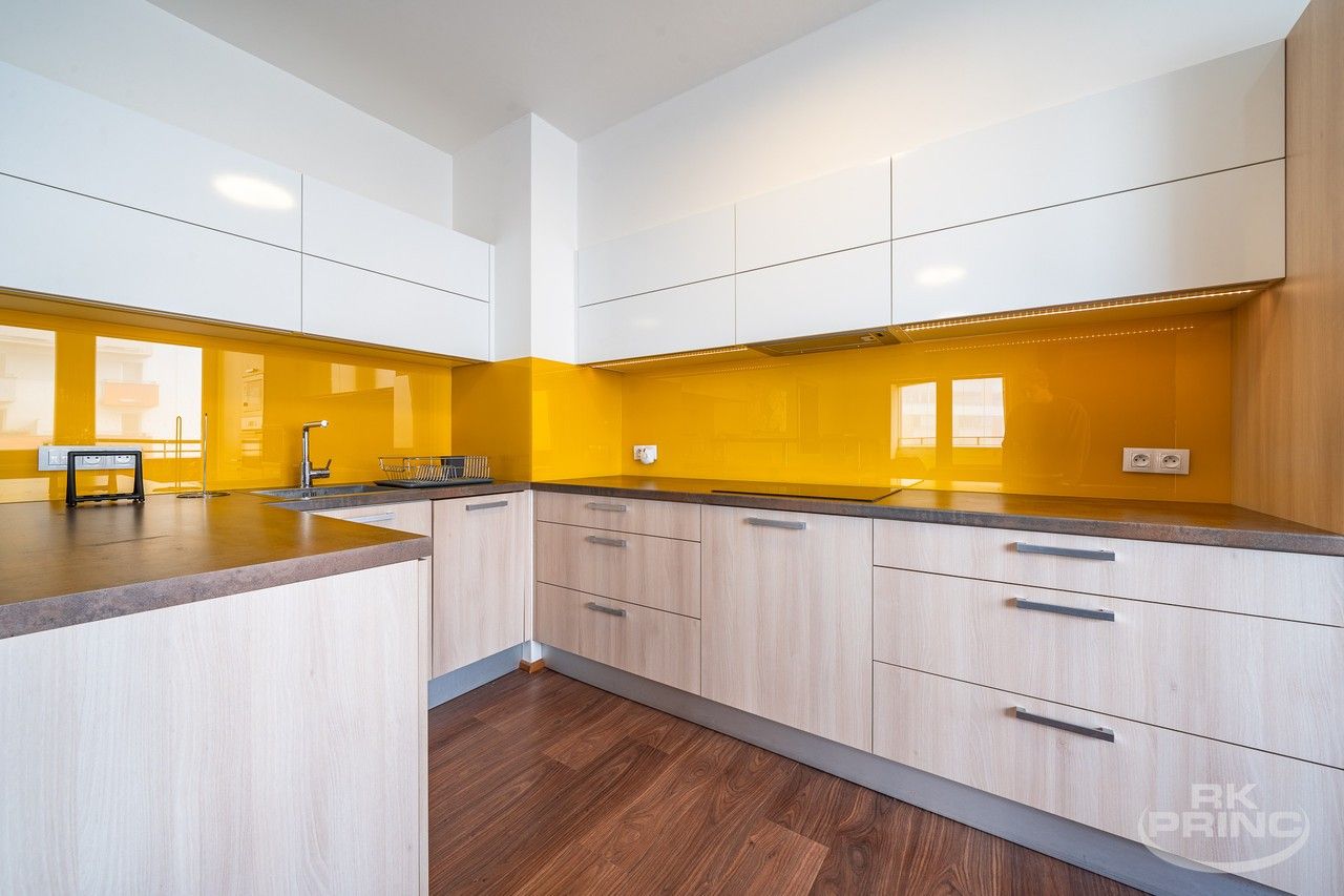 2+kk, Mantovská, Praha, 65 m²