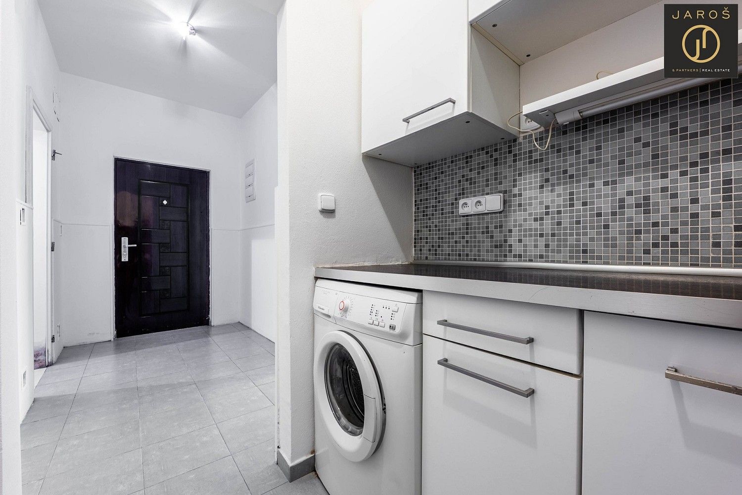 Prodej byt 1+kk - Praha - Vinohrady, okres Praha 2, Hlavní město Praha, 37 m² - 5