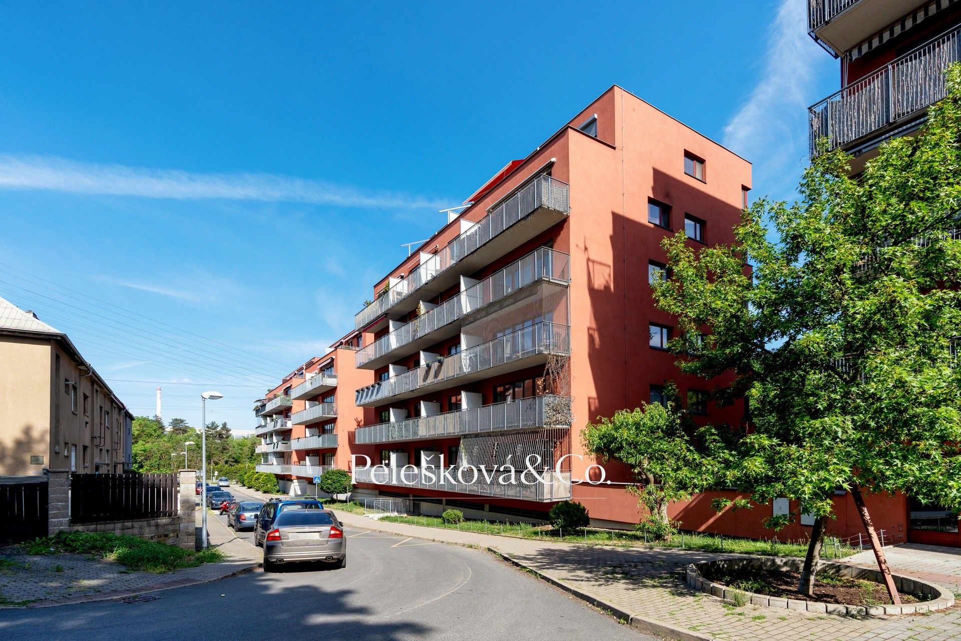 4+kk, Podle náhonu, Praha, 136 m² - 1