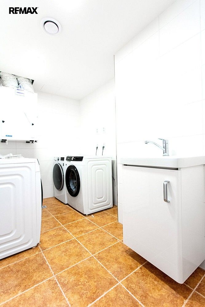 Pronájem byt 1+kk - Na Petynce, Praha 6 - Břevnov, 19 m² - 5