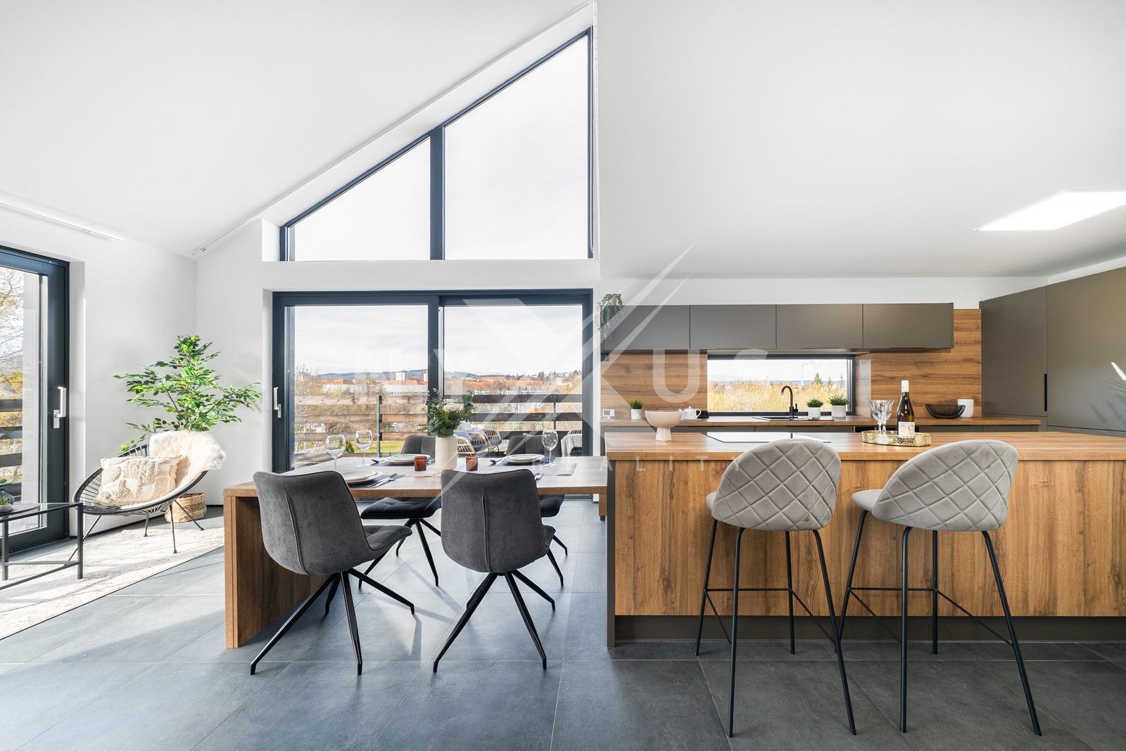 Prodej byt 4+kk - Borová, Příbram, 185 m²