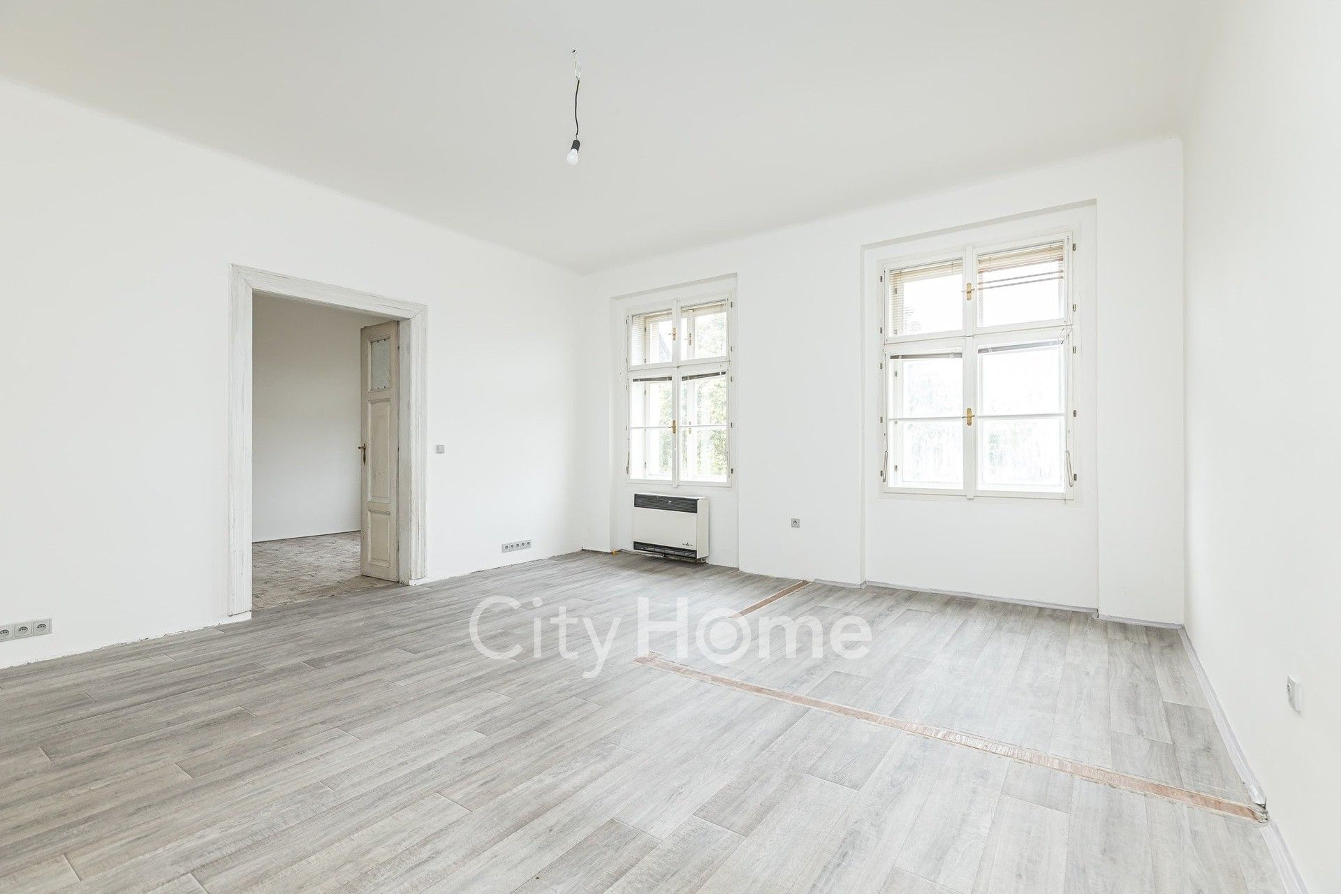 3+kk, Karlínské náměstí, Praha, 89 m²