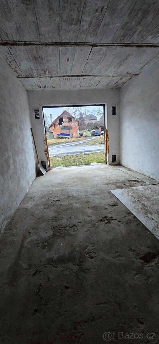 Pronájem garáž - Uhlířské Janovice, 285 04