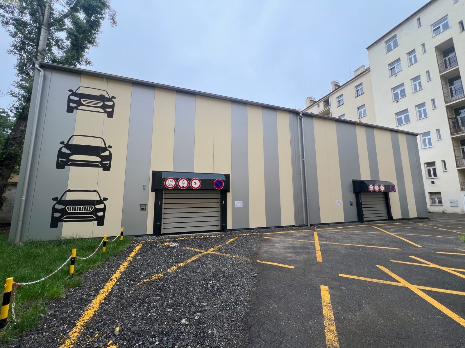 Garáže, Praha - Vršovice, 21 m² - 1