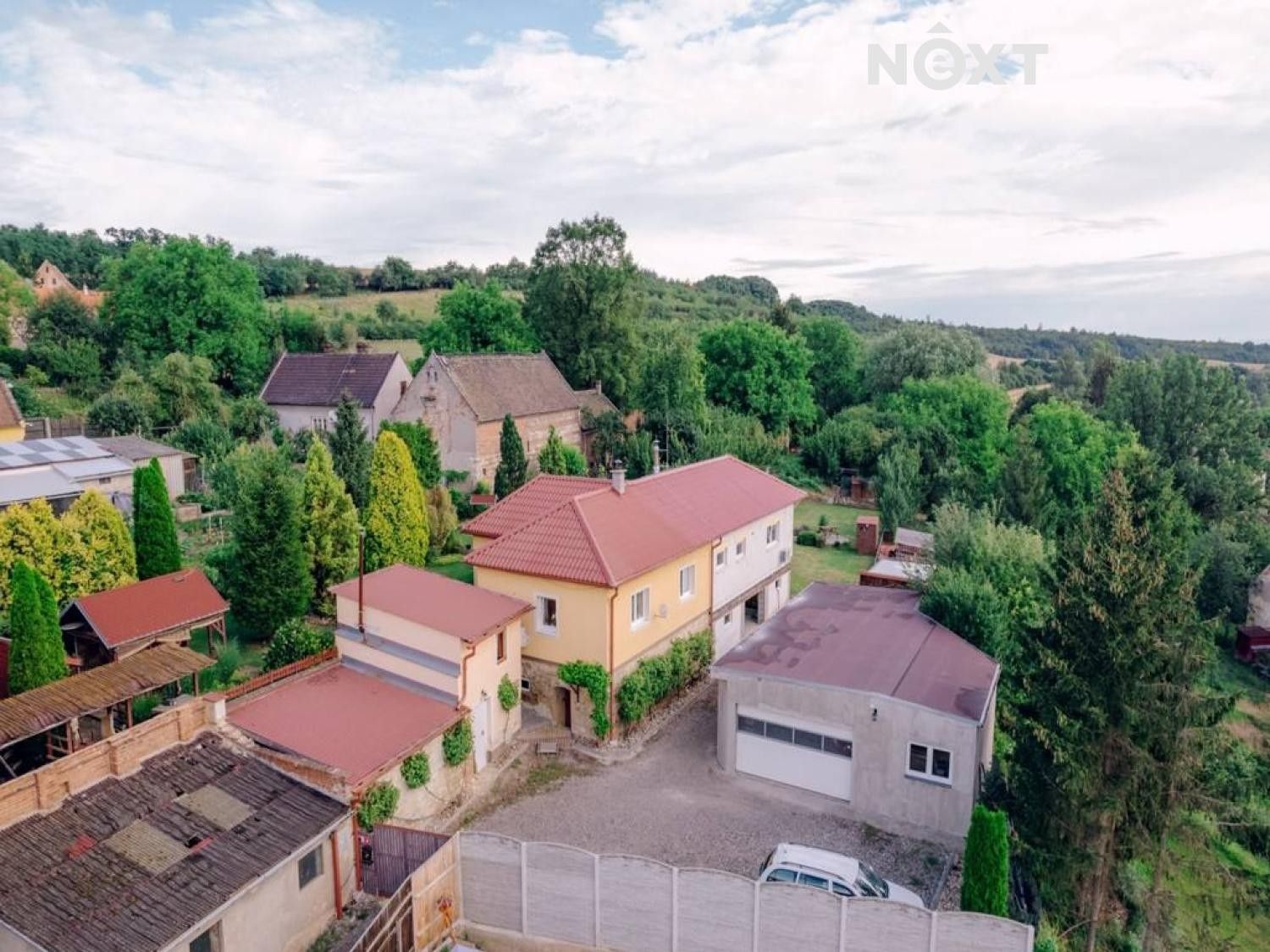 Rodinné domy, Veletice, Holedeč, 258 m²