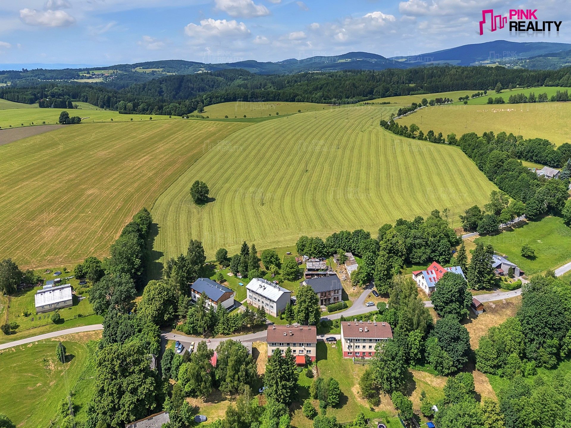 Činžovní domy, Liberk Uhřínov, 460 m² - 2