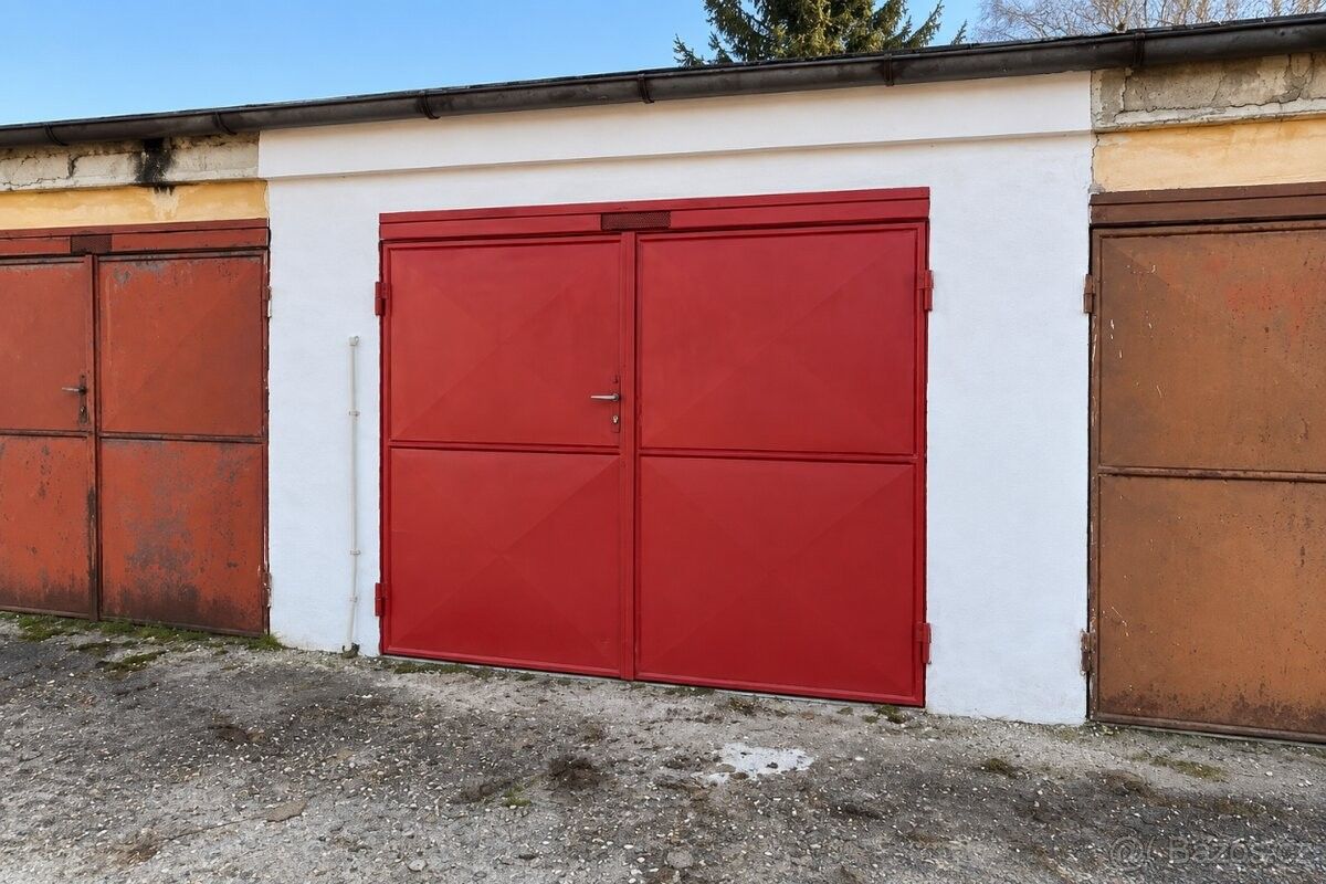 Garáže, Všetaty, 277 16 - 1
