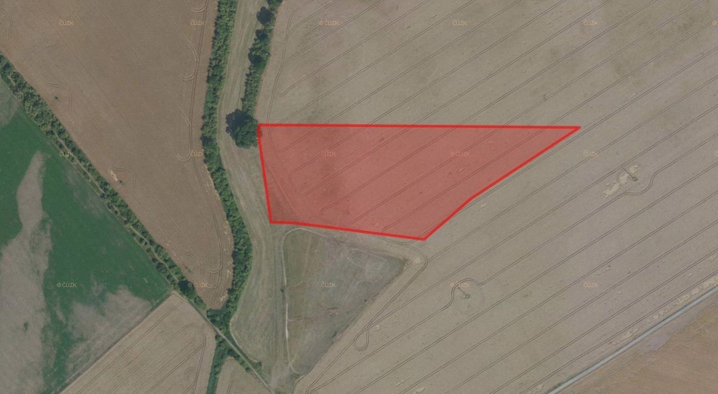 Prodej zemědělský pozemek - Sluhy, 23 802 m²