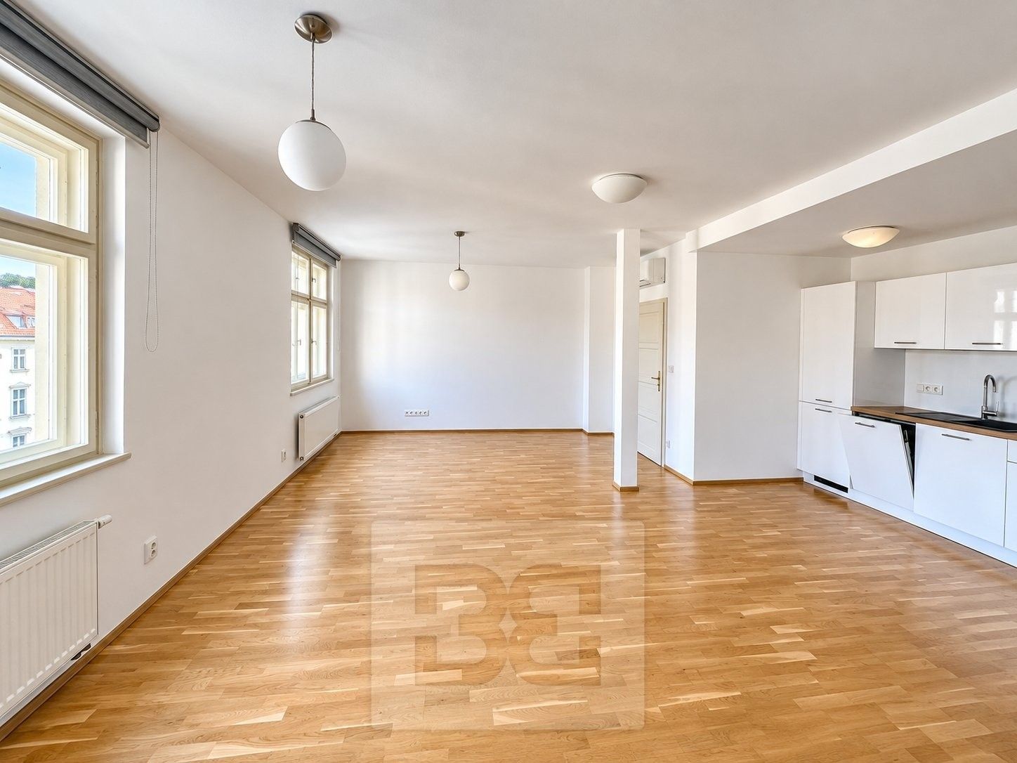 Pronájem byt 2+kk - Mlynářská, Praha Nové Město, 72 m² - 5