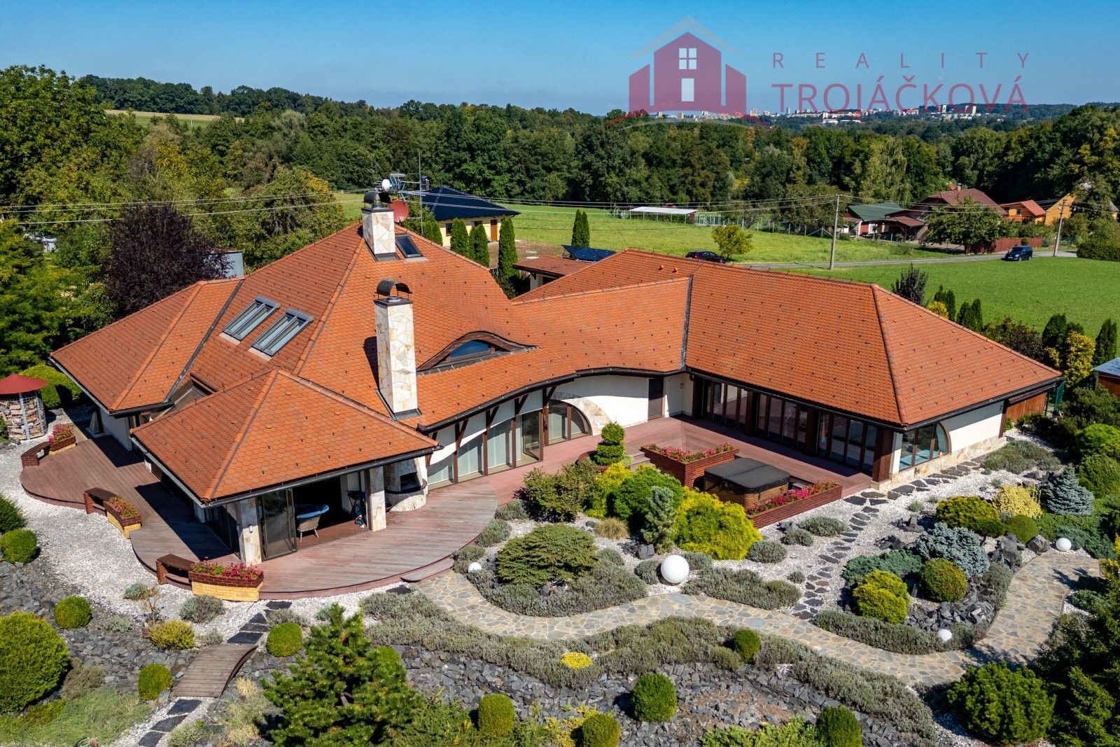 Rodinné domy, Žermanice, 357 m²