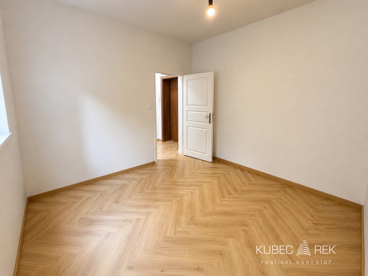 Pronájem kancelář - Bechyňská, Tábor, 42 m² - 5