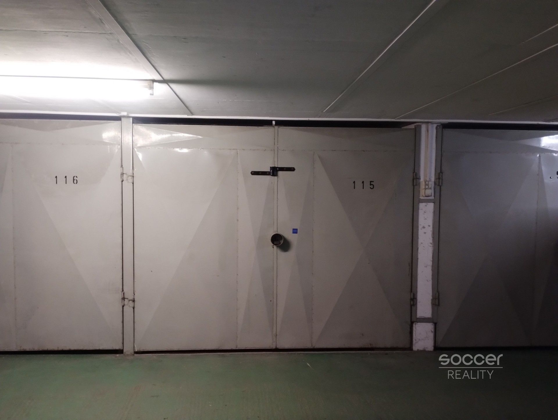 Prodej garáž - Nušlova, Praha, 18 m²