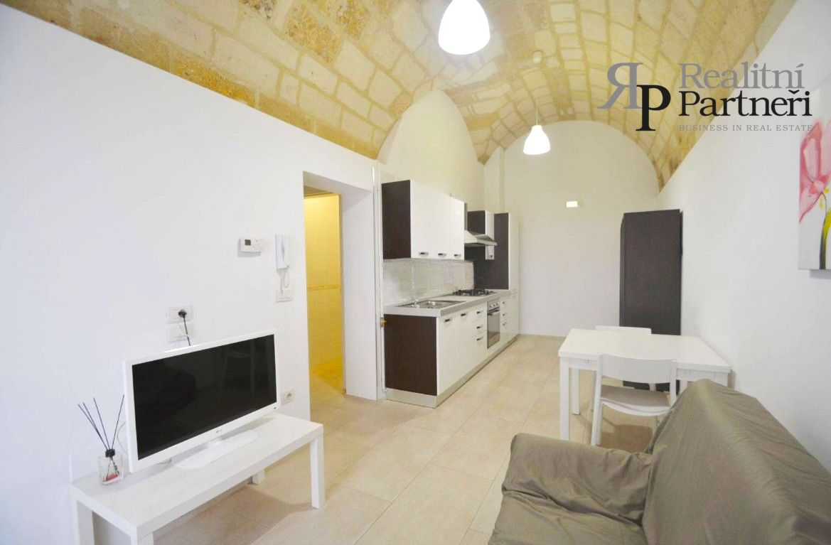 Rodinné domy, 987 66, Zahraničí