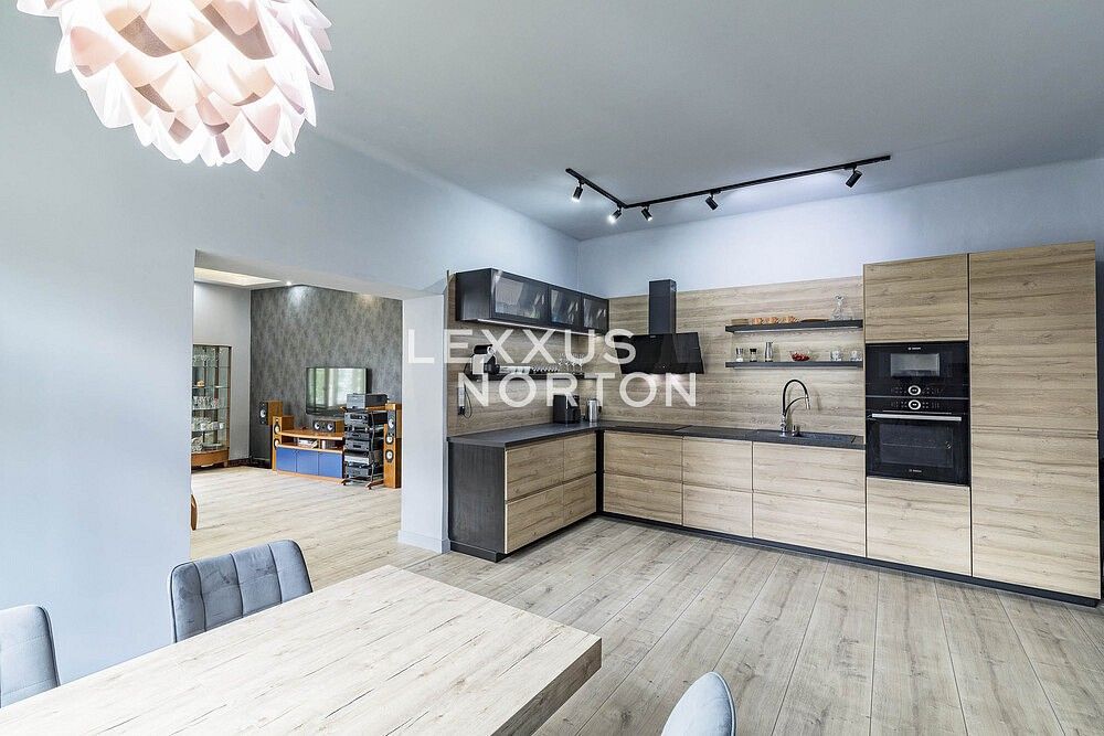 Prodej byt 3+kk - Ševčíkova, Praha 3 - Žižkov, 91 m² - 5