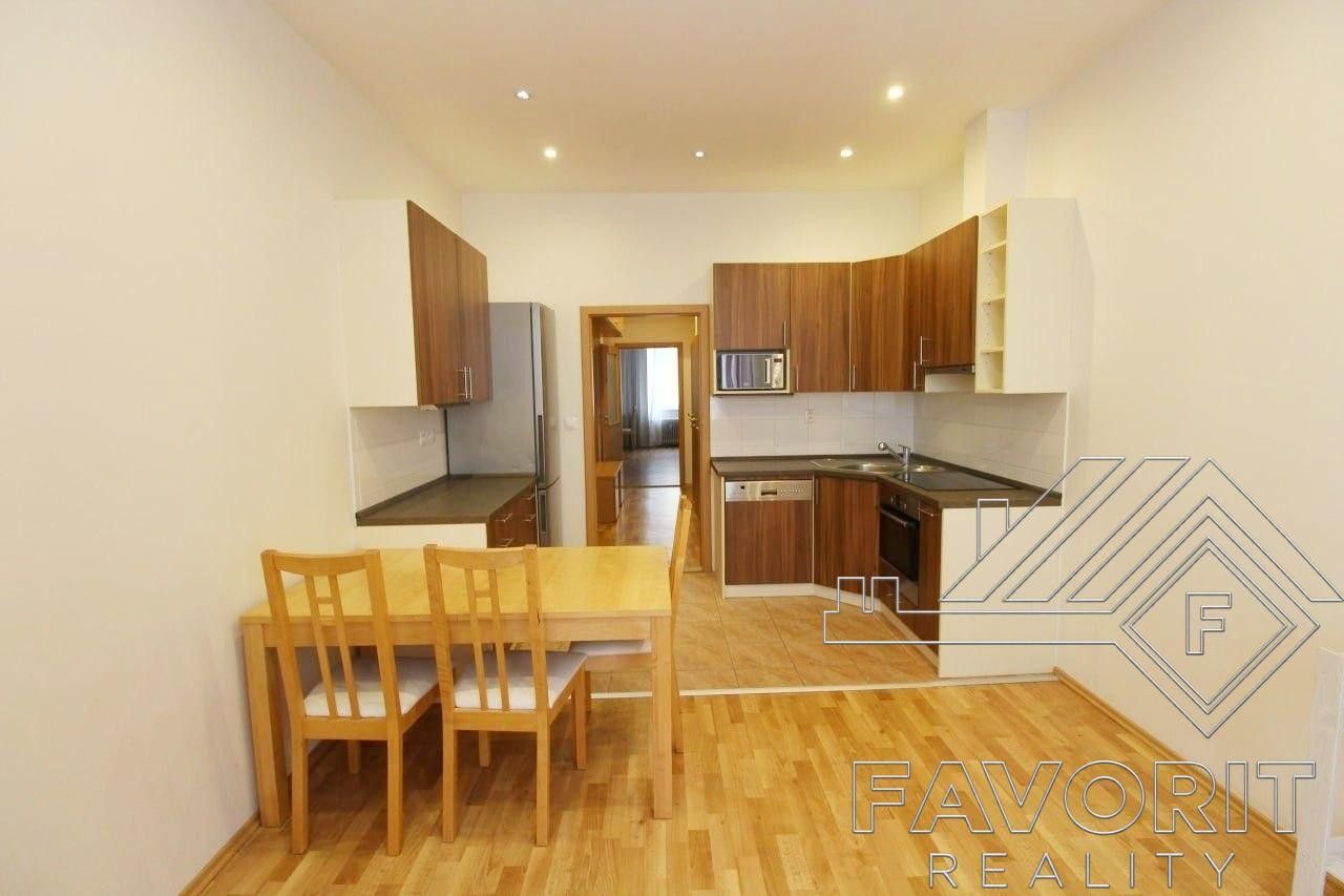 1+1, Křižíkova, Praha, 49 m² - 2
