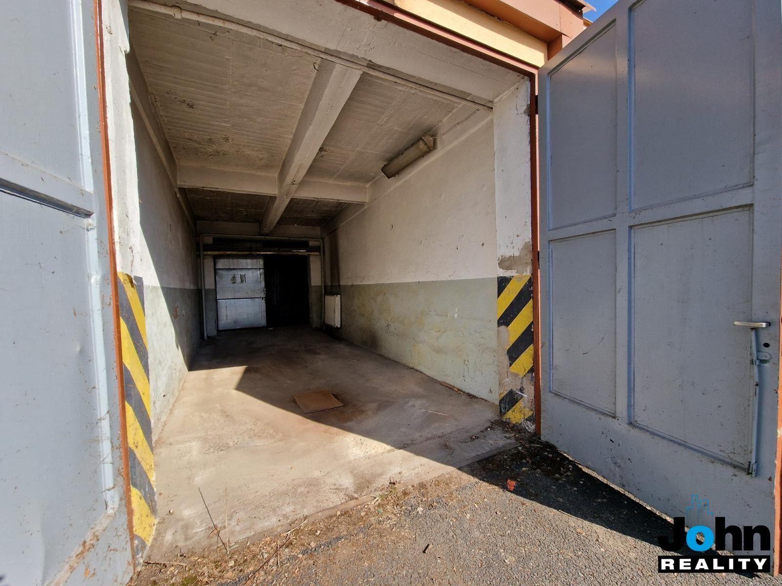 Pronájem garáž - Podkrušnohorská, Litvínov, 65 m²