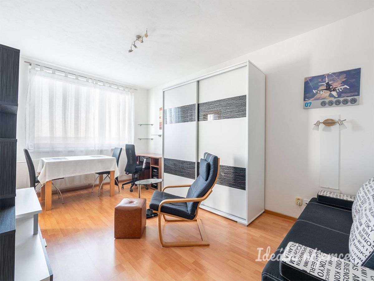 1+1, Krynická, Praha, 29 m²