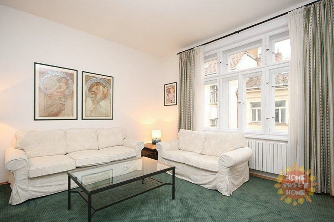 Pronájem byt 3+kk - Odborů, Praha, 87 m²