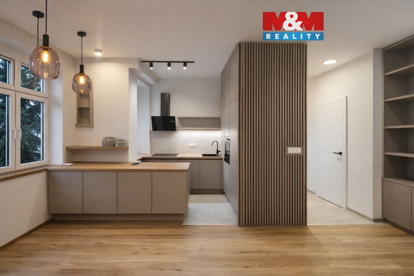 2+kk, Podbabská, Praha, 63 m²