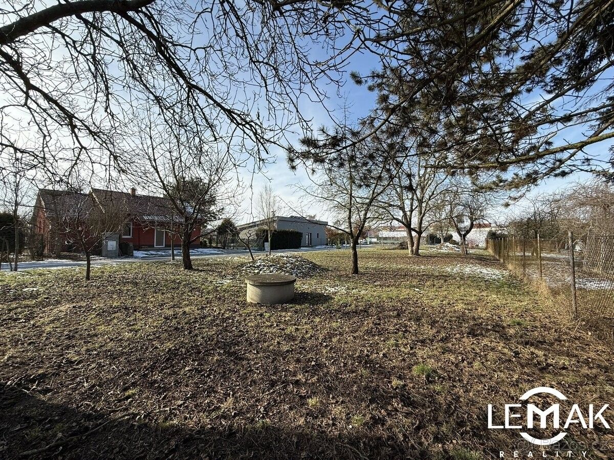 Prodej pozemek pro bydlení - Dub nad Moravou, 783 75