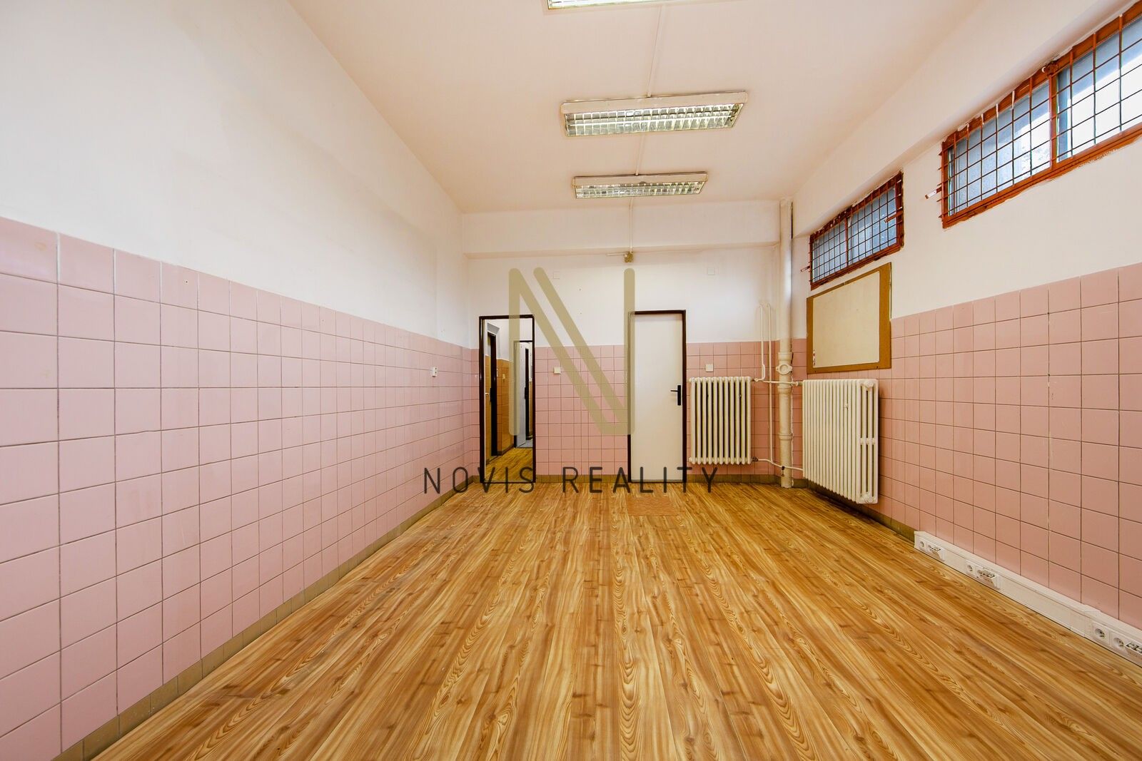 Sklady, Domažlická, Plzeň Skvrňany, 43 m² - 1