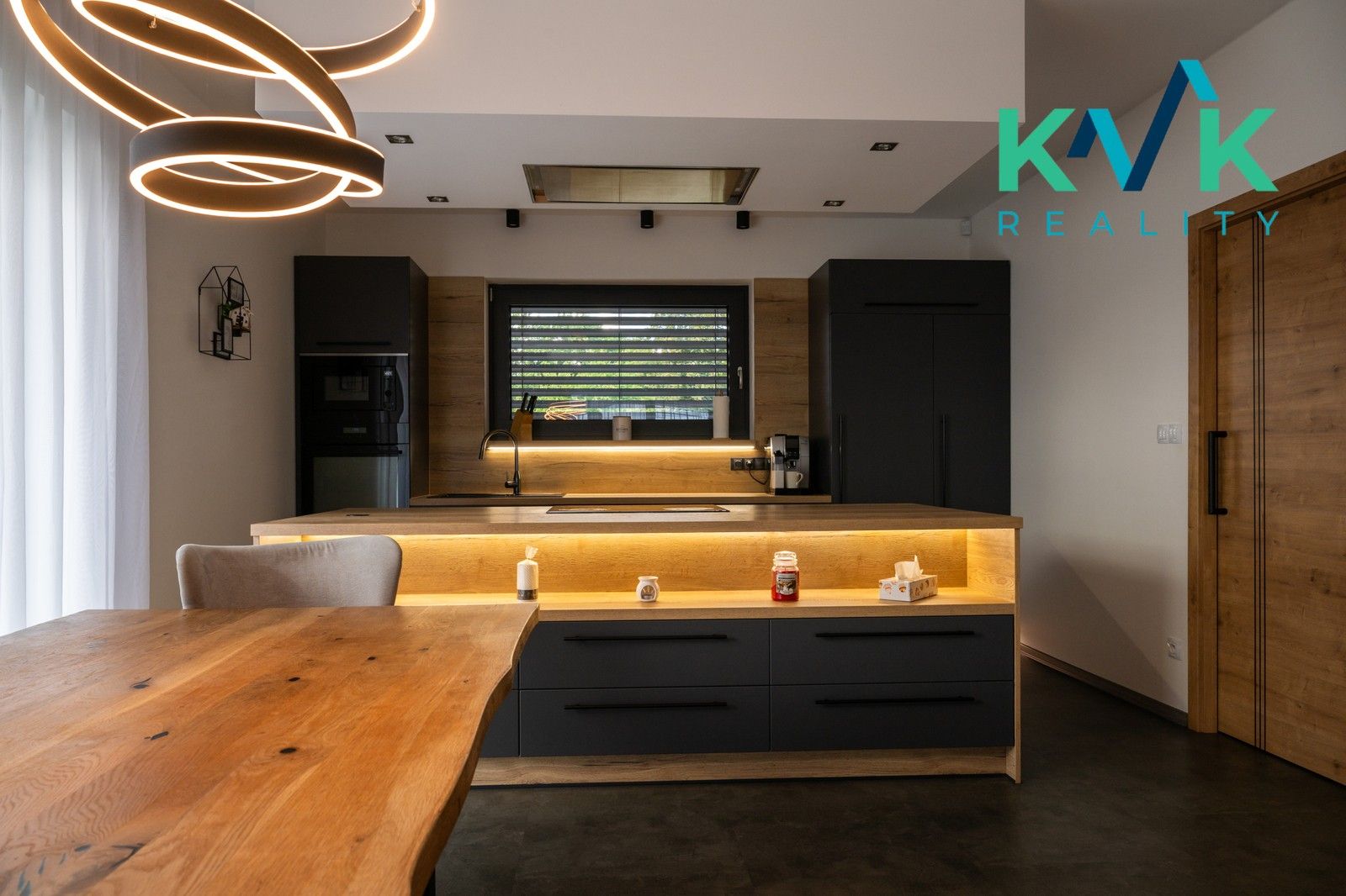 Prodej rodinný dům - Hájek, 228 m²