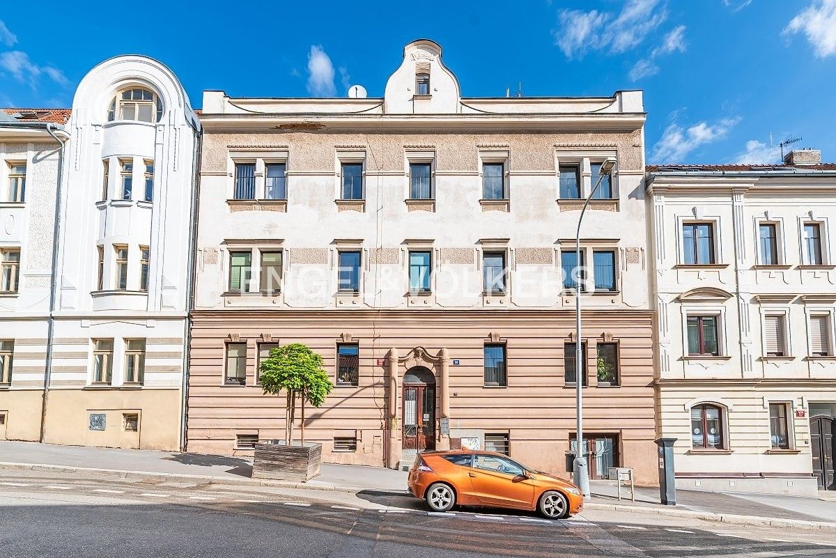 Pronájem kancelář - Šlikova 287, Praha Břevnov, 35 m² - 1