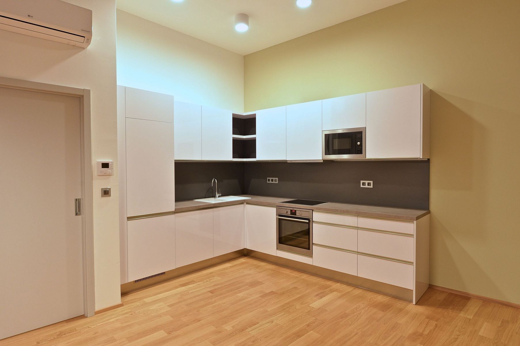 2+kk, Husova 594/6, Brno, 59 m²