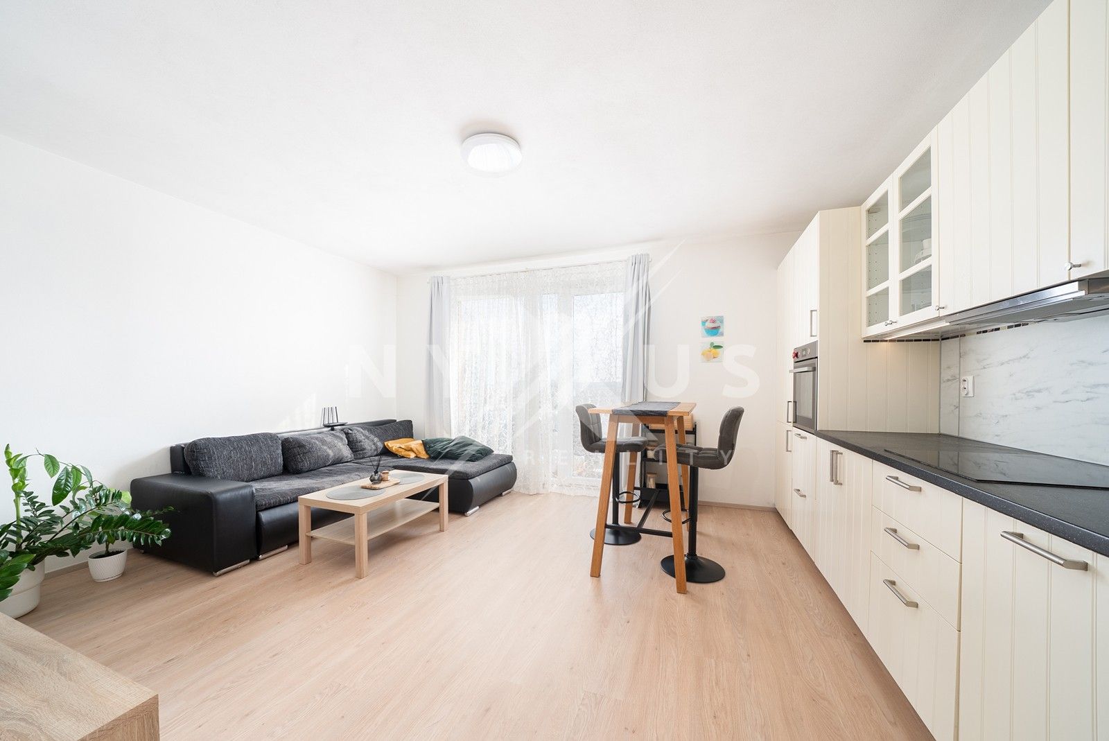 2+kk, Ječná, Hostivice, 55 m²