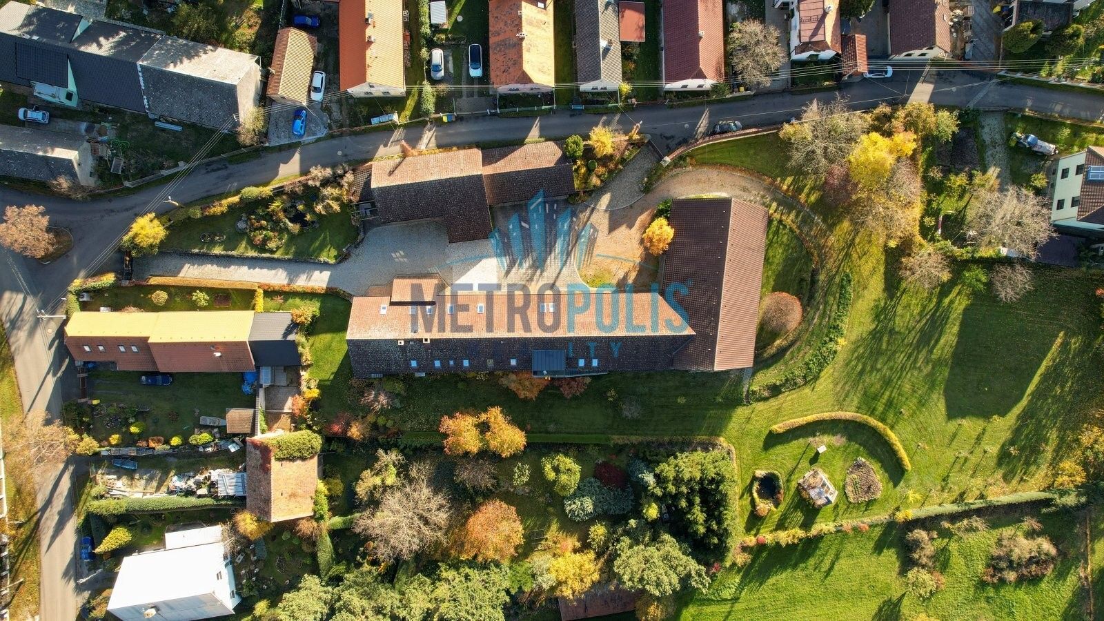 Prodej rodinný dům - Pajzov, Lhotka, 450 m²