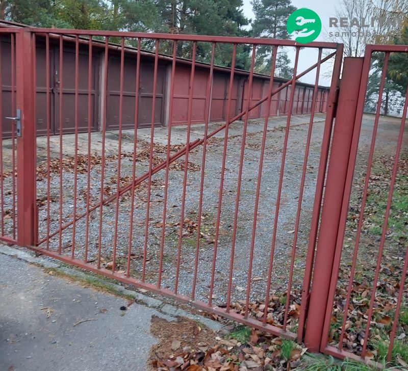 Garáže, Brno, 628 00