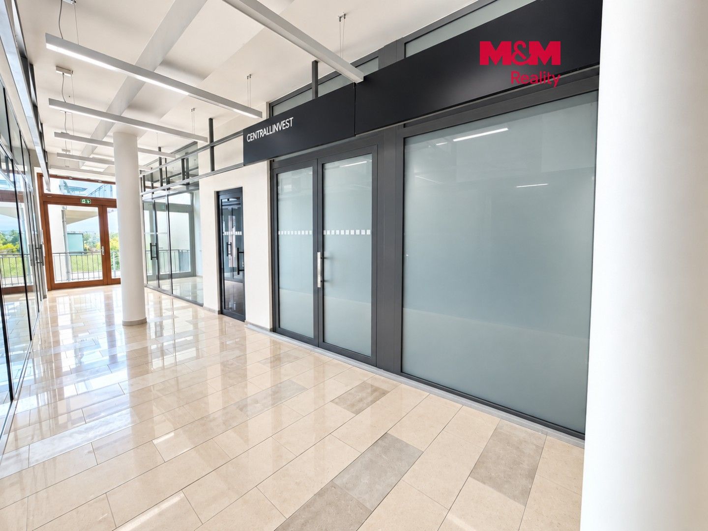 Obchodní prostory, Masarykova, Hluboká nad Vltavou, 20 m² - 1