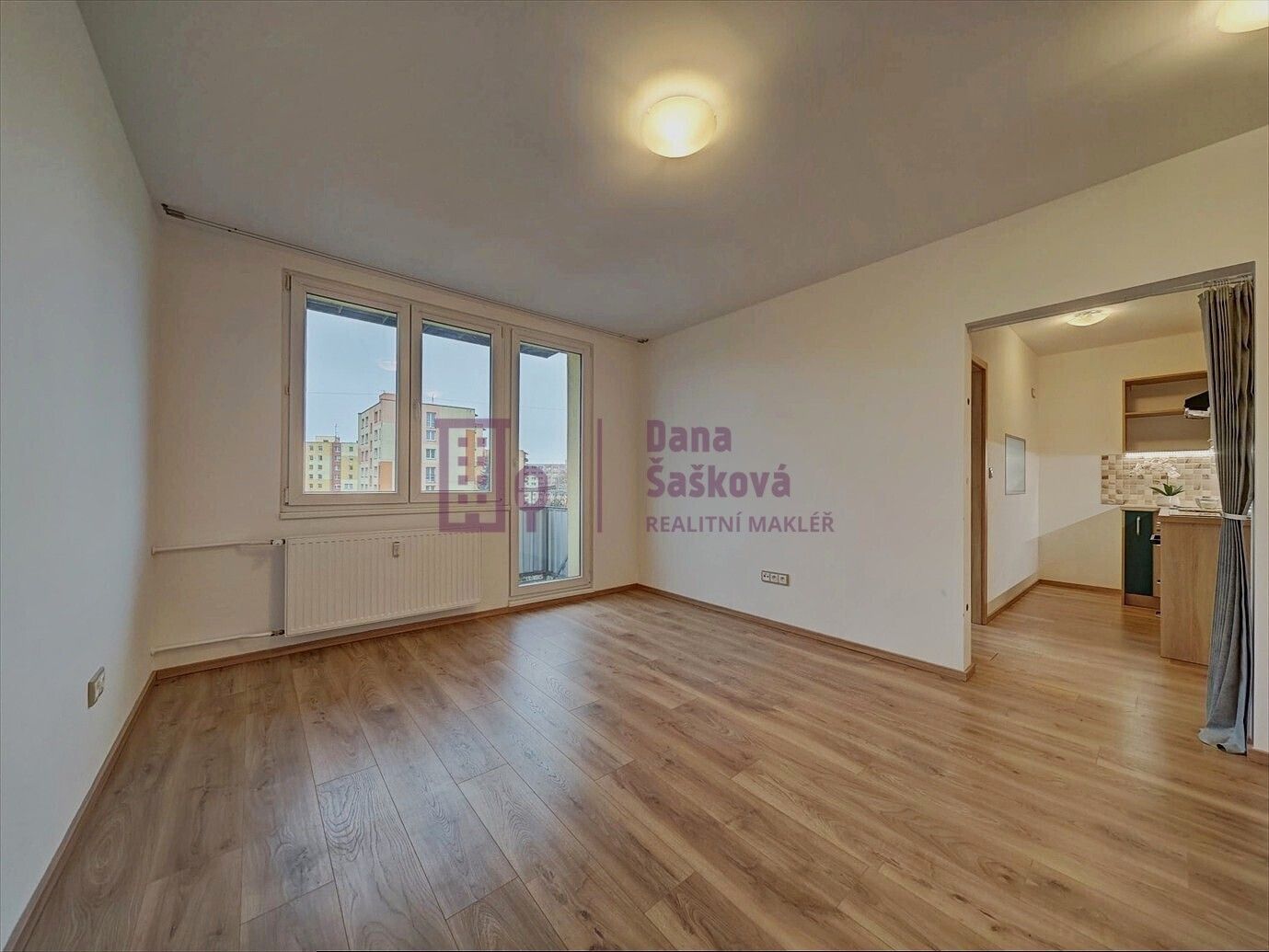 Byt 2+1 · 35 m² · sídliště Vajgar 560, Jindřichův Hradec III - 3